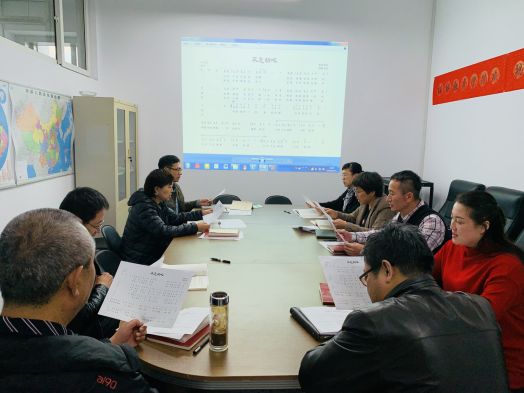 365英国上市网站官网新闻网报道【主题党日】365英国上市网站官网直属党支部学唱歌曲《不忘初心》