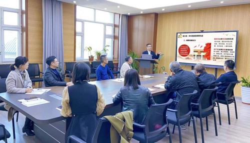 365英国上市网站官网直属党支部书记讲党课